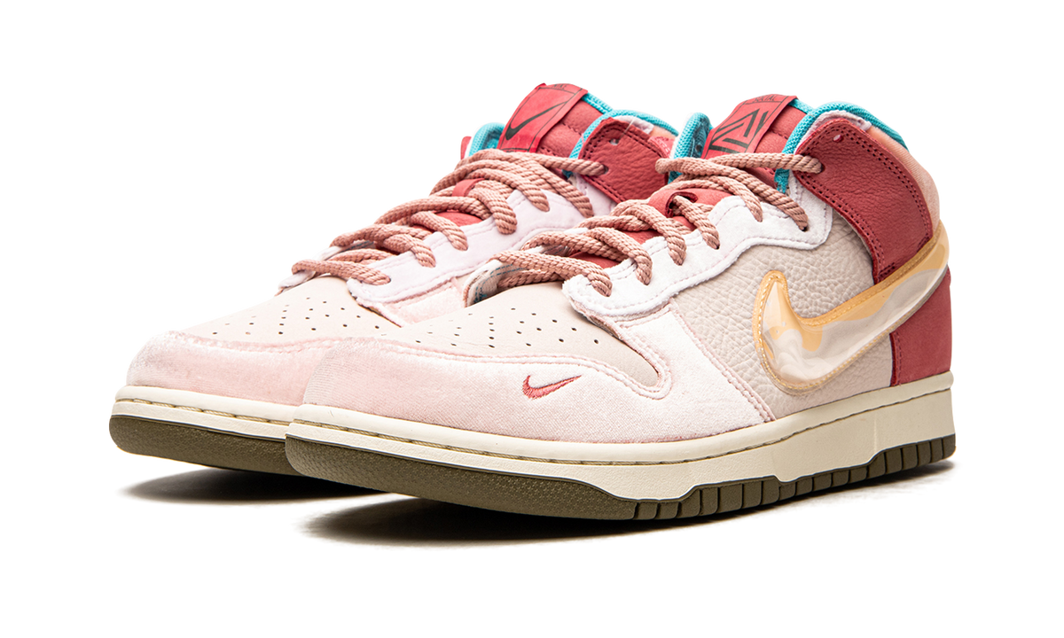 Nike Dunk Mid Social Status Free Lunch Strawberry Milk