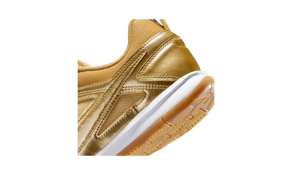 Nike Gato LV8 Metallic Gold Gum