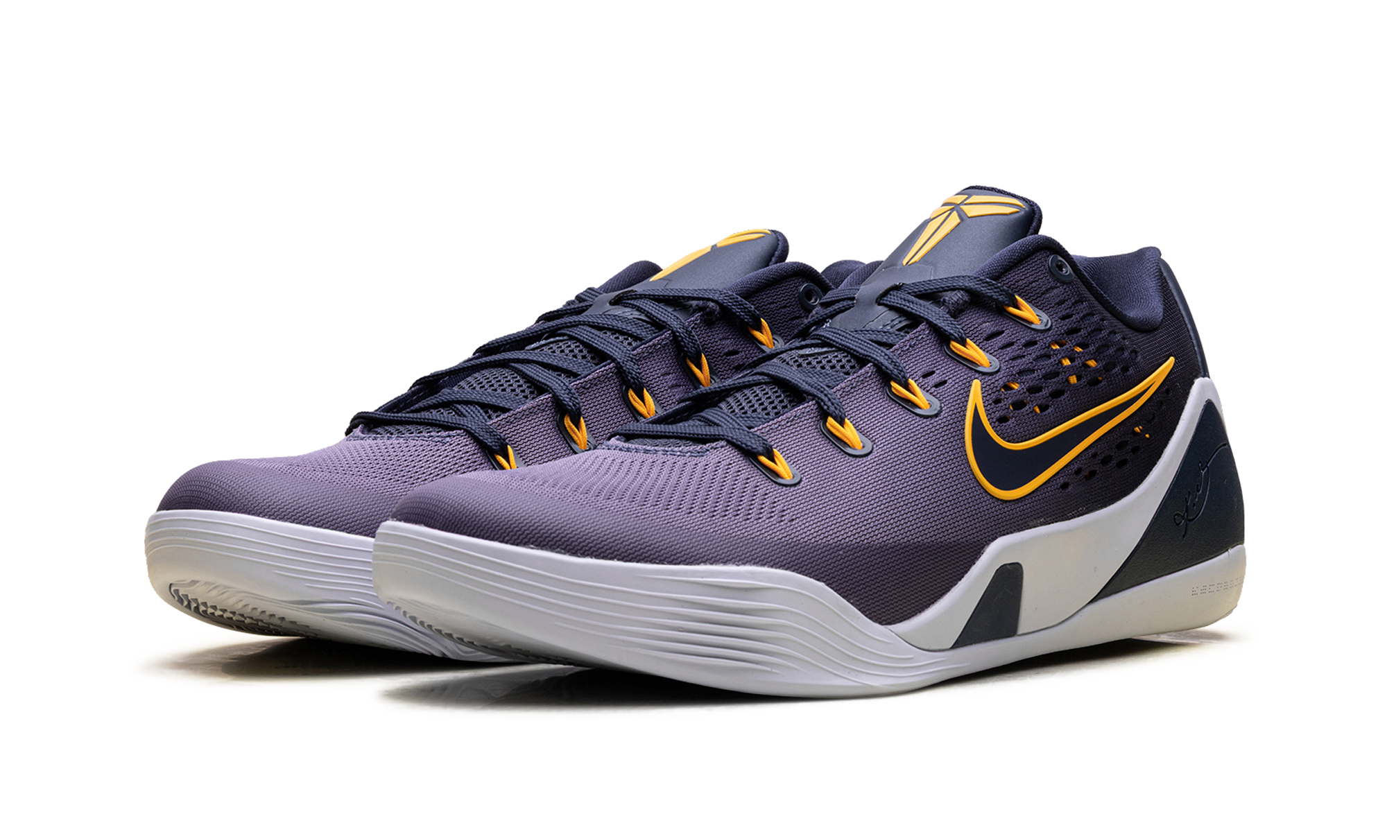 Nike Kobe 9 EM Low Protro Fade