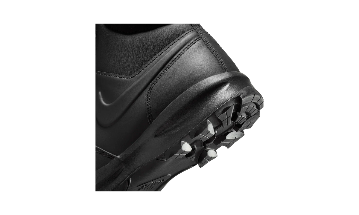 Nike Manoa Leather Triple Black