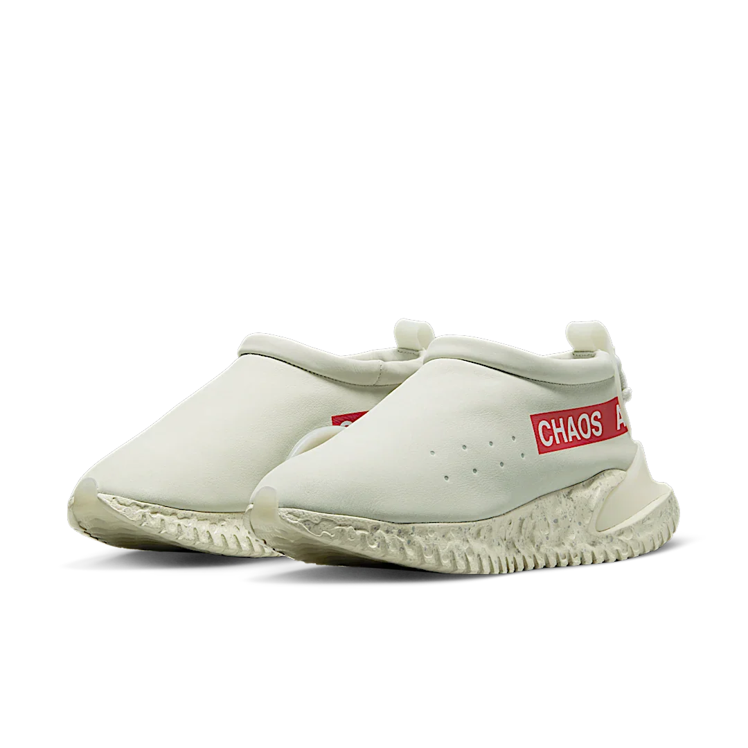 Nike Moc Flow SP Undercover Light Bone, Light Bone/University Red/White (DV5593-001)