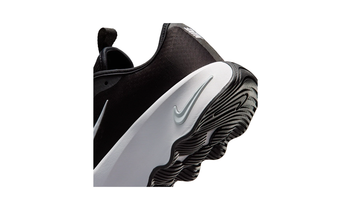 Nike Motiva 2 Black White