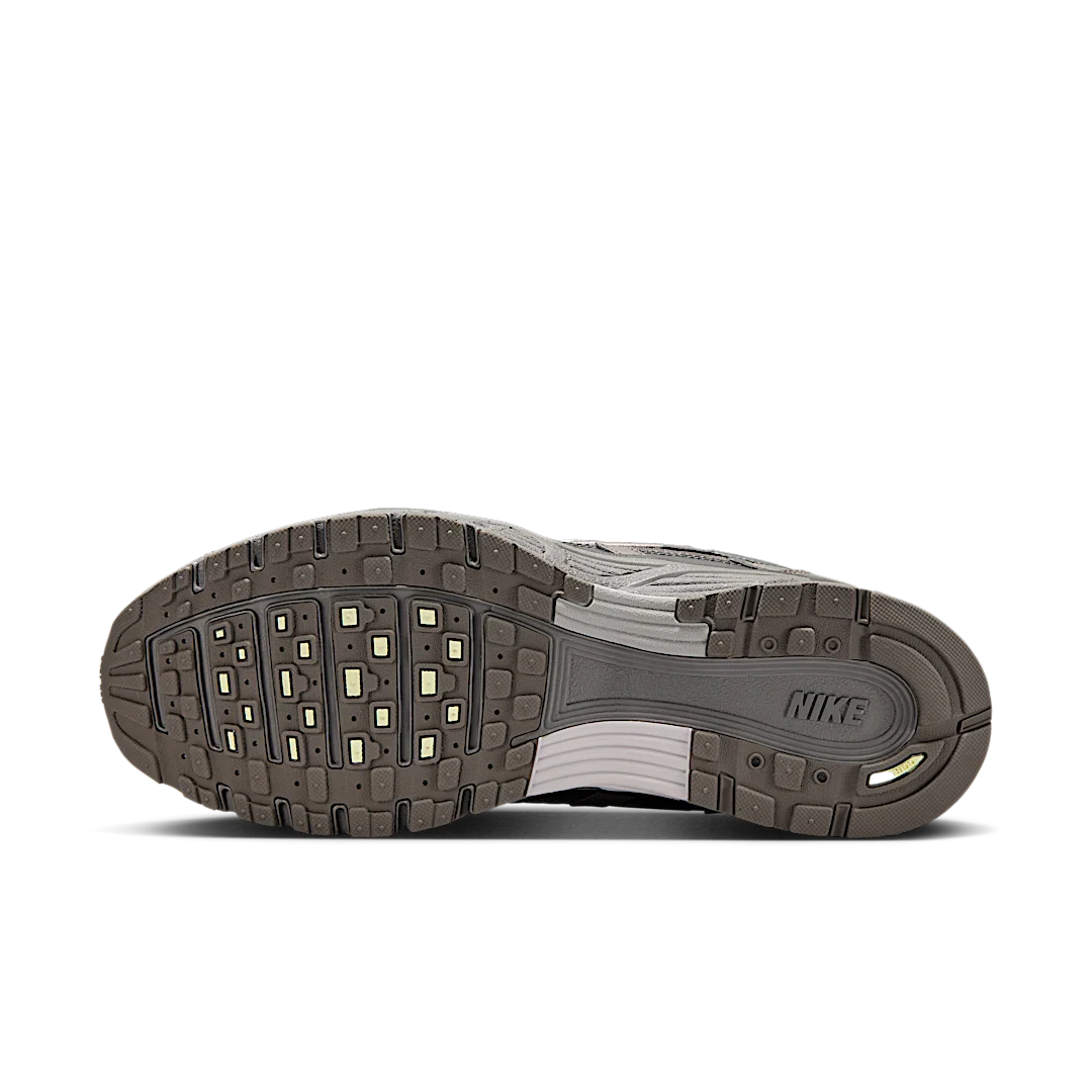 Nike P-6000 Cave Stone Medium Ash Flat Pewter Metallic Silver, Cave Stone/Medium Ash/Flat Pewter/Metallic Silver (CD6404-202)
