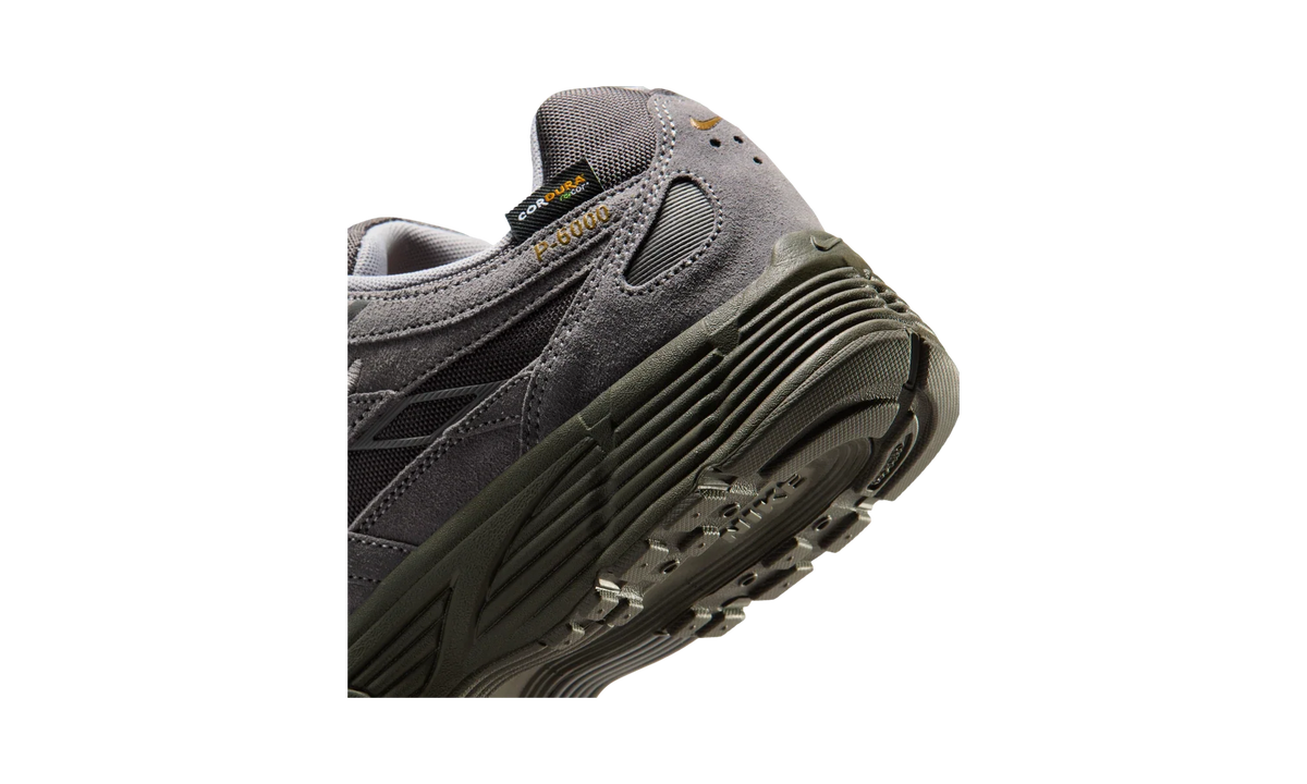 Nike P-6000 Premium Cordura Medium Ash Golden Hops