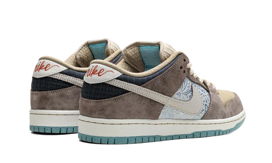 Nike SB Dunk Low Big Money Savings, Baroque Brown/Summit White-Sanddrift-Dark Smoke Grey-Paradise Aqua (FZ3129-200)