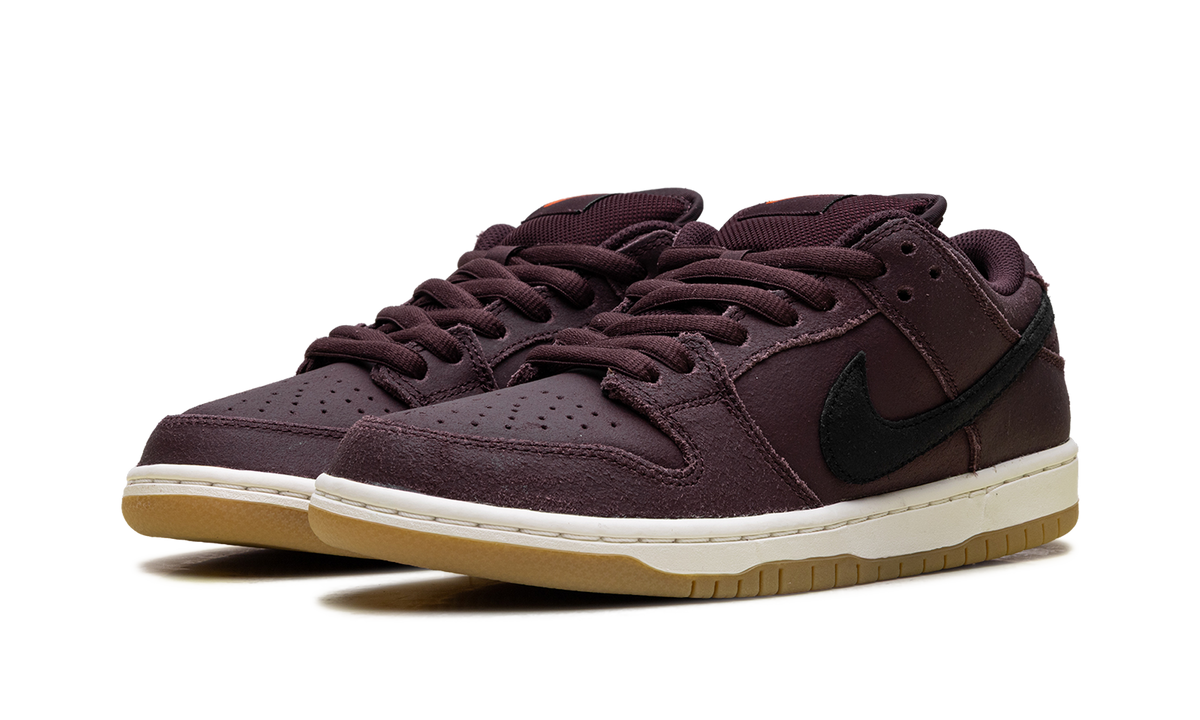 Nike SB Dunk Low Pro Burgundy Crush