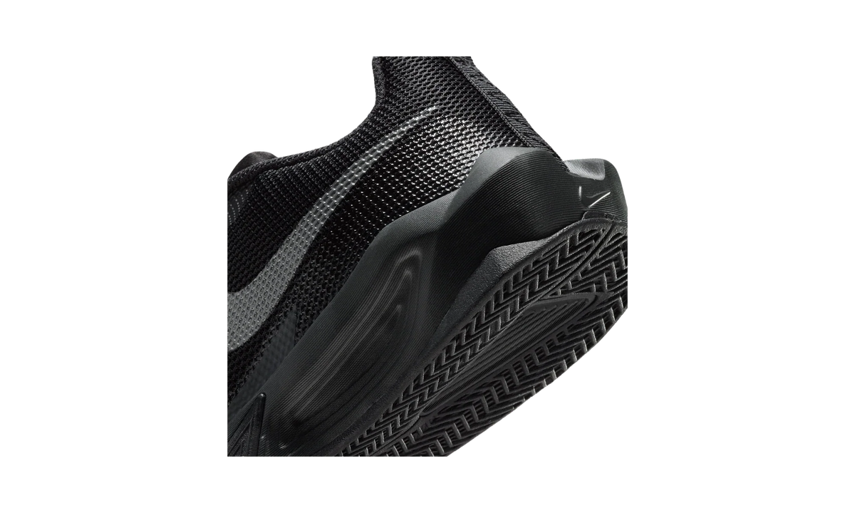 Nike ST Dynamite Black Dark Smoke Grey