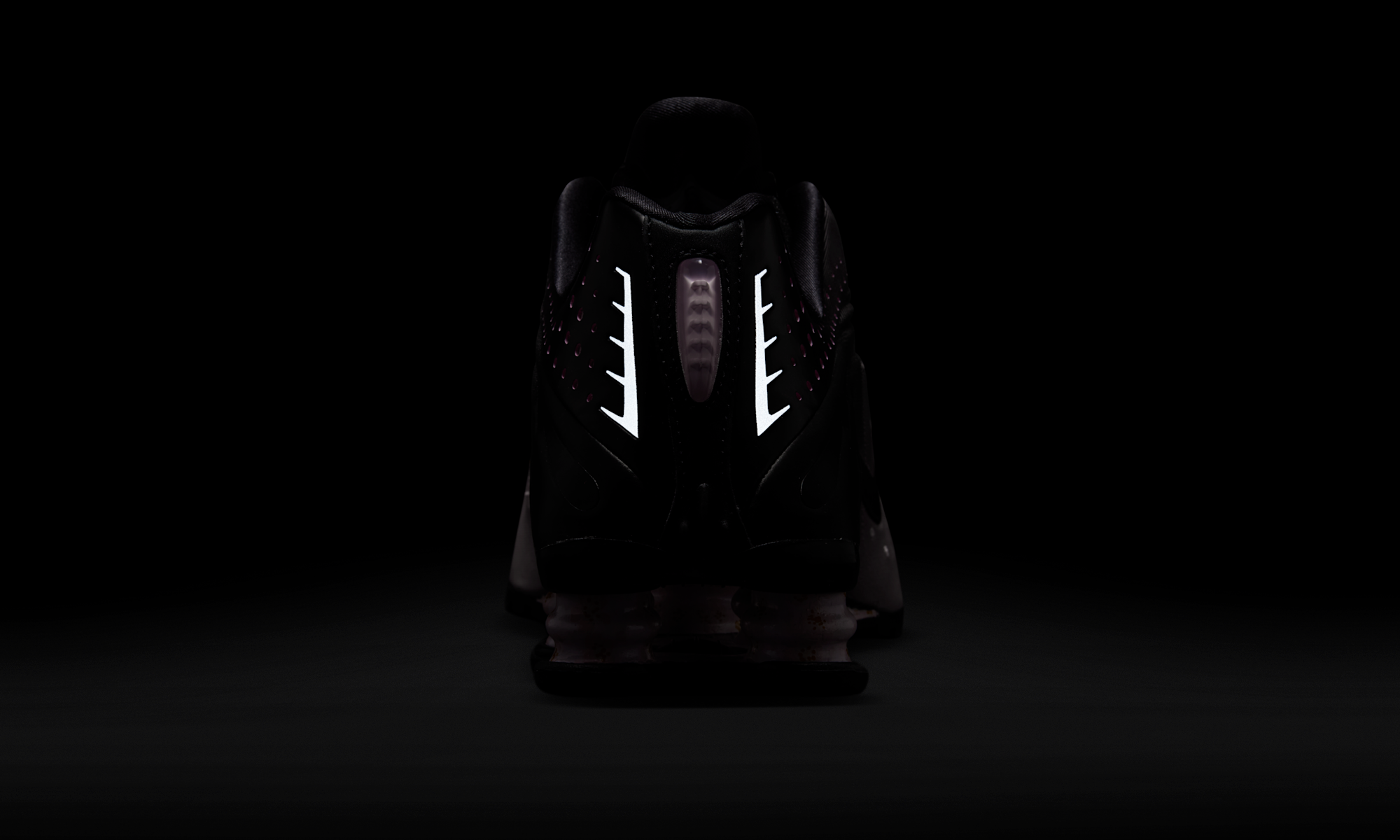 Nike Shox R4 Sakura