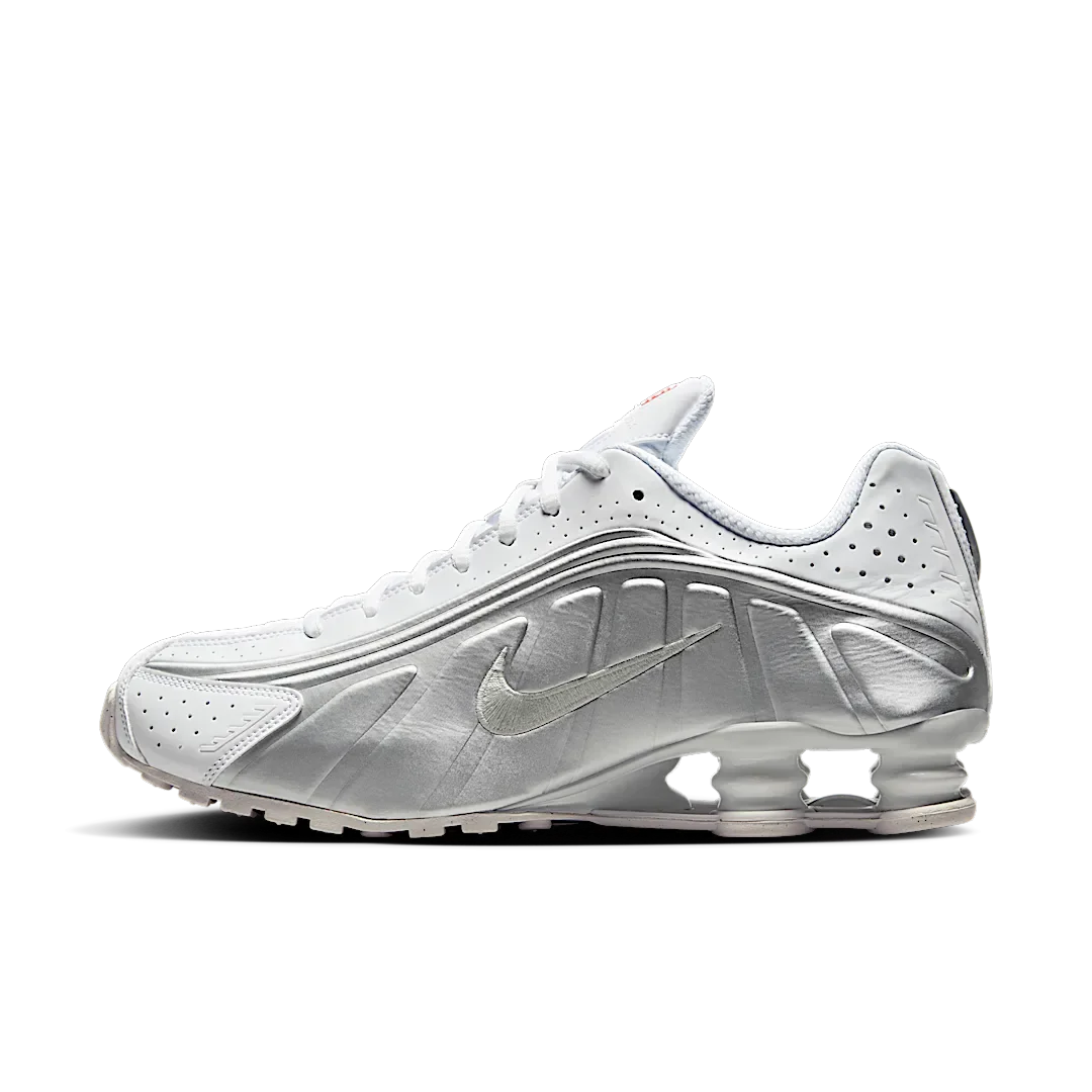 Nike Shox R4 White Bright Crimson Metallic Silver, White/White/Bright Crimson/Metallic Silver (HQ1988-101)