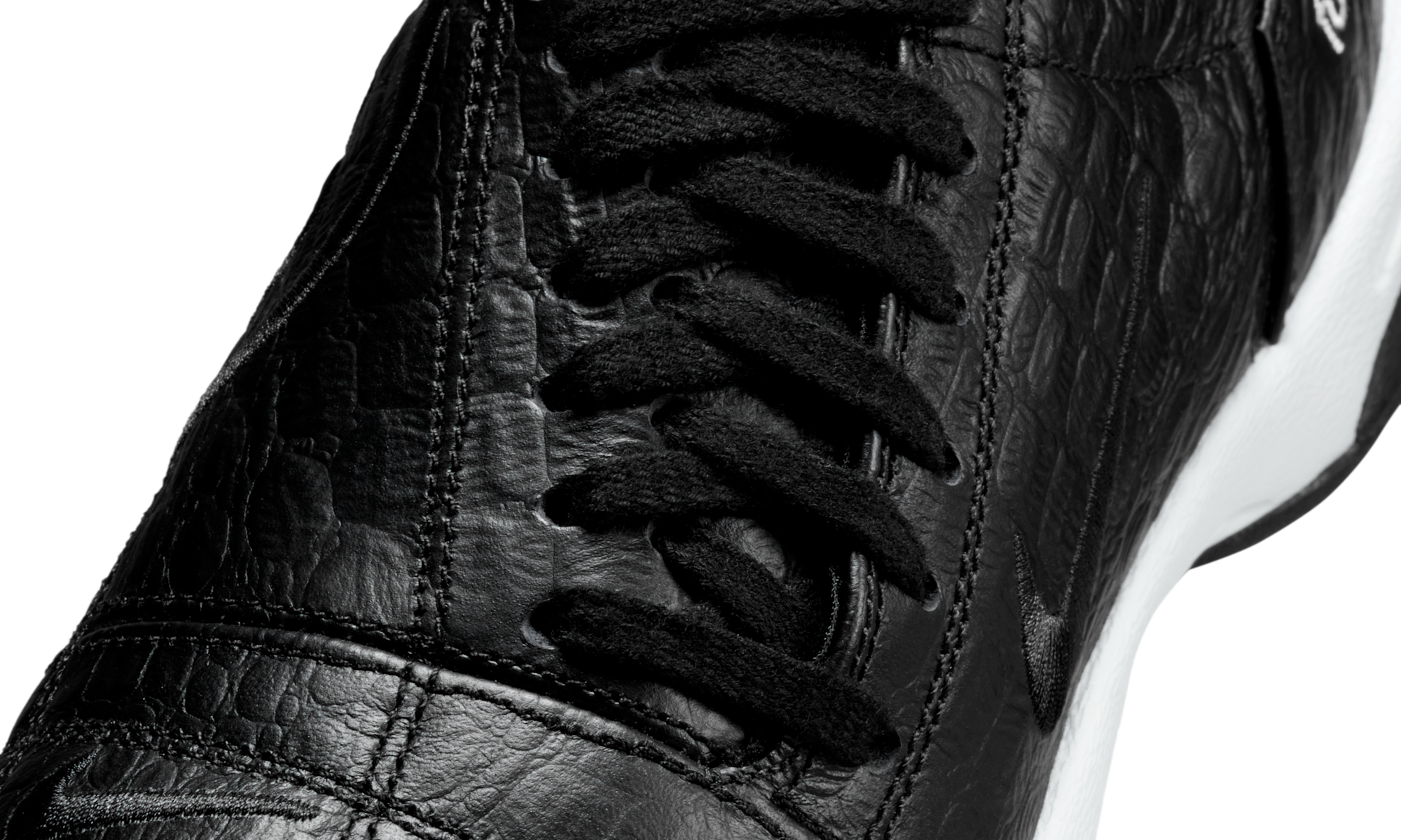 Nike Total 90 Black White