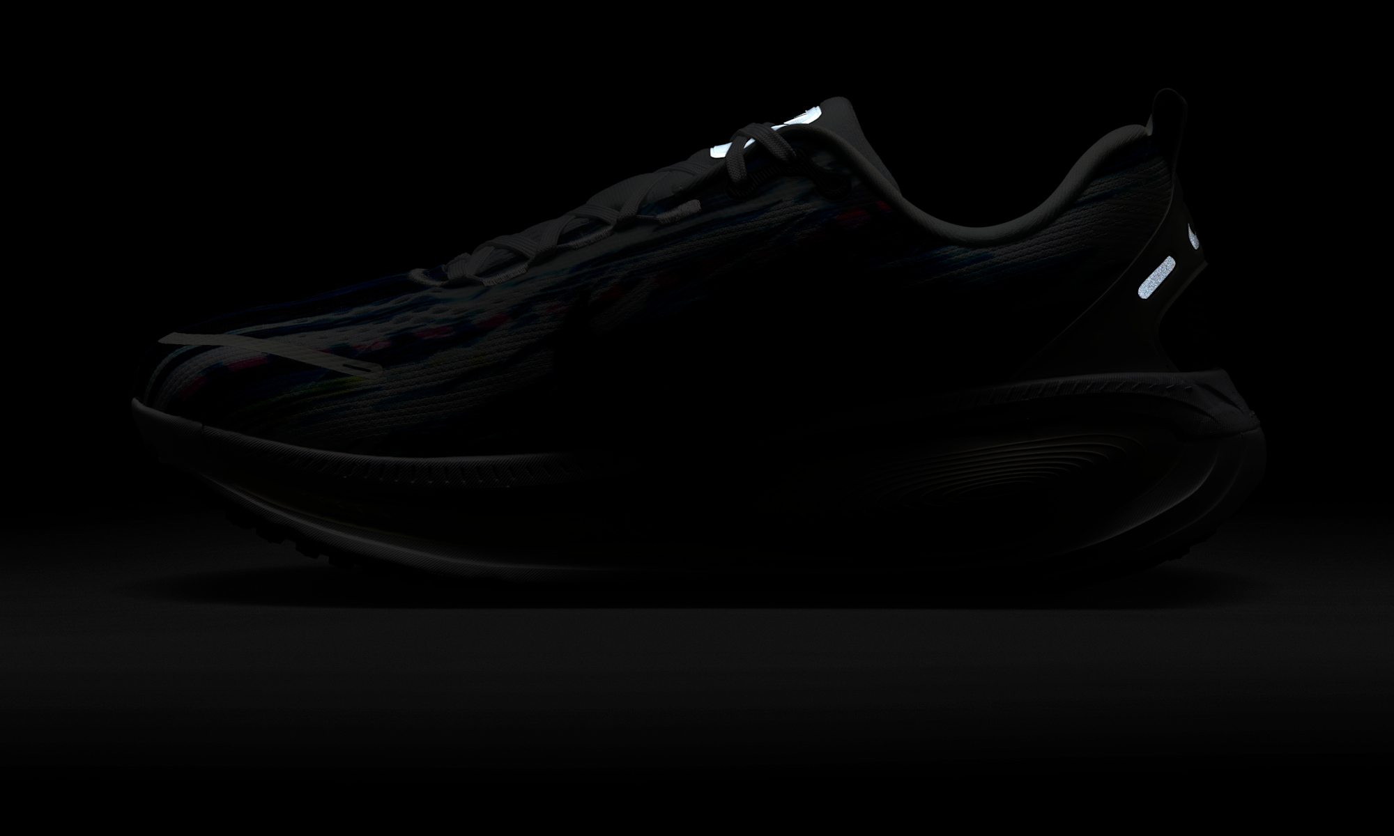 Nike Vomero 18 SE Light Trails Pack