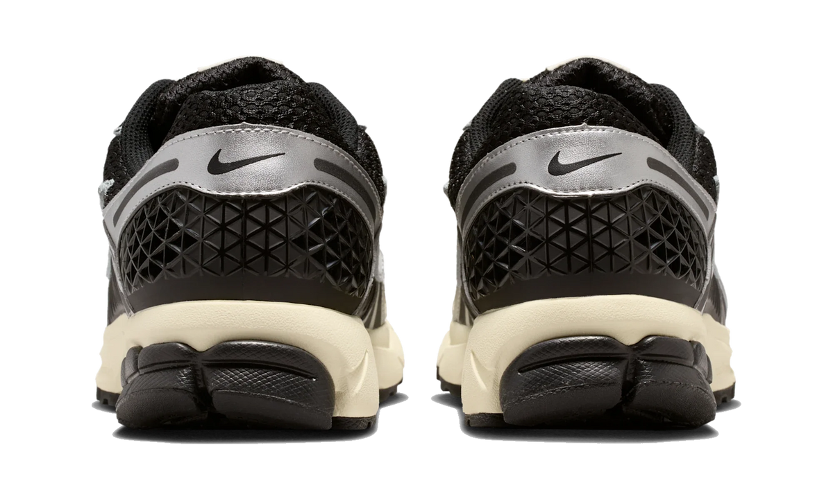 Nike Zoom Vomero 5 Black Metallic Silver Coconut Milk Chrome