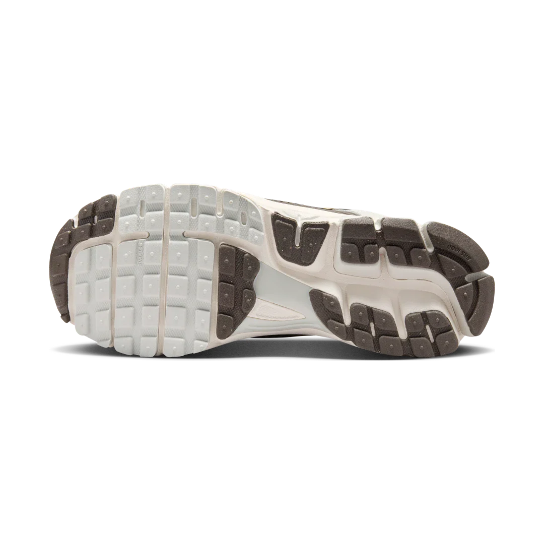 Nike Zoom Vomero 5 Light Bone Ironstone, Light Bone/Ironstone/Phantom/Sesame (HM9657-001)