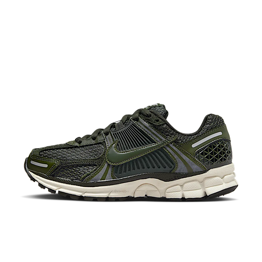 Nike Zoom Vomero 5 Sequoia, Cargo Khaki/Sequoia/Sail/Metallic Silver (FQ8898-325)