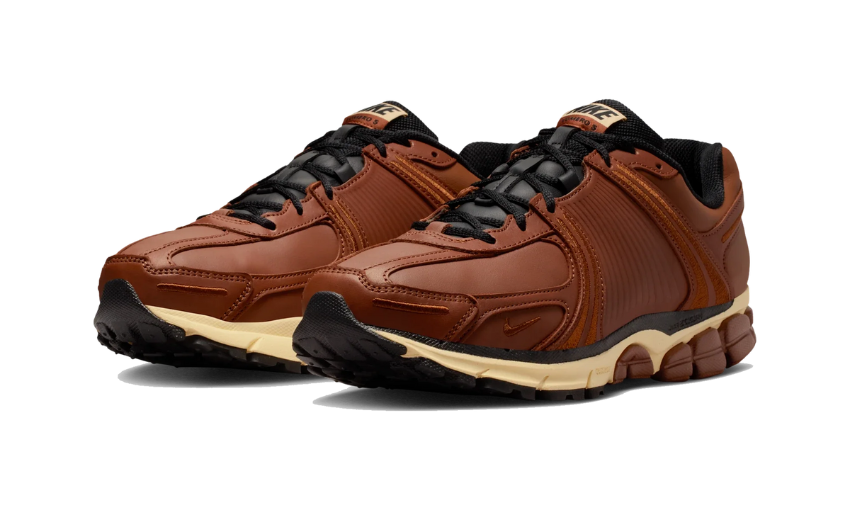 Nike Zoom Vomero 5 Swooshless Pony Sail