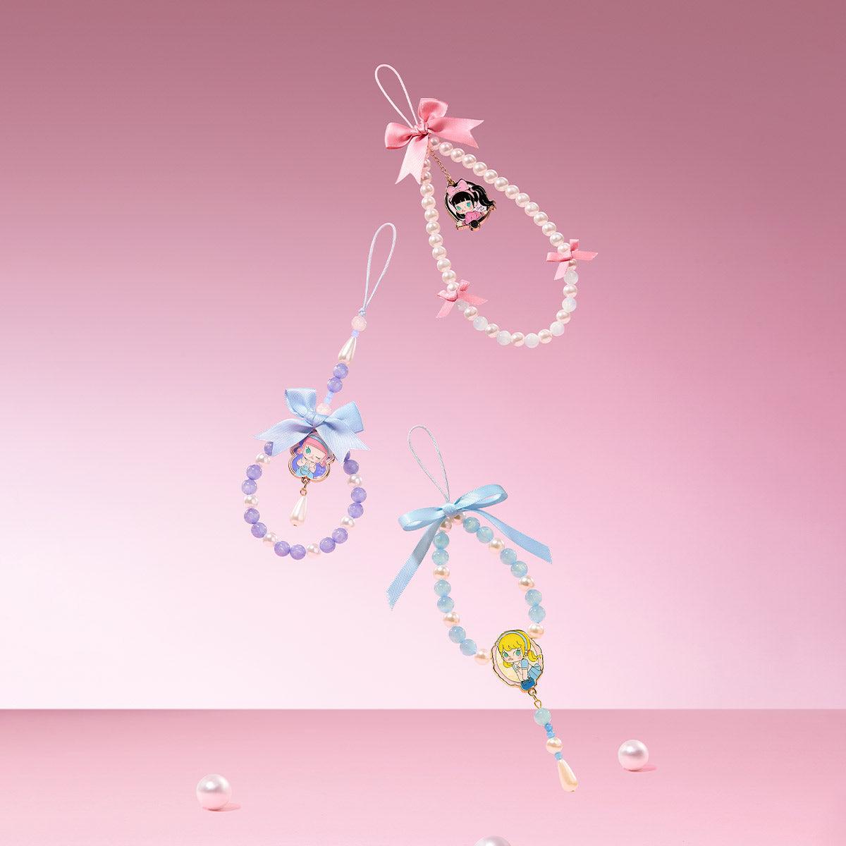 Pop Mart Molly Daily Look Series Phone Charm Blind Box