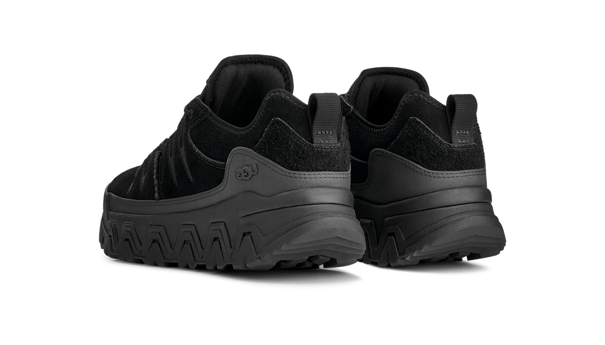 UGG CapTrail Low Black