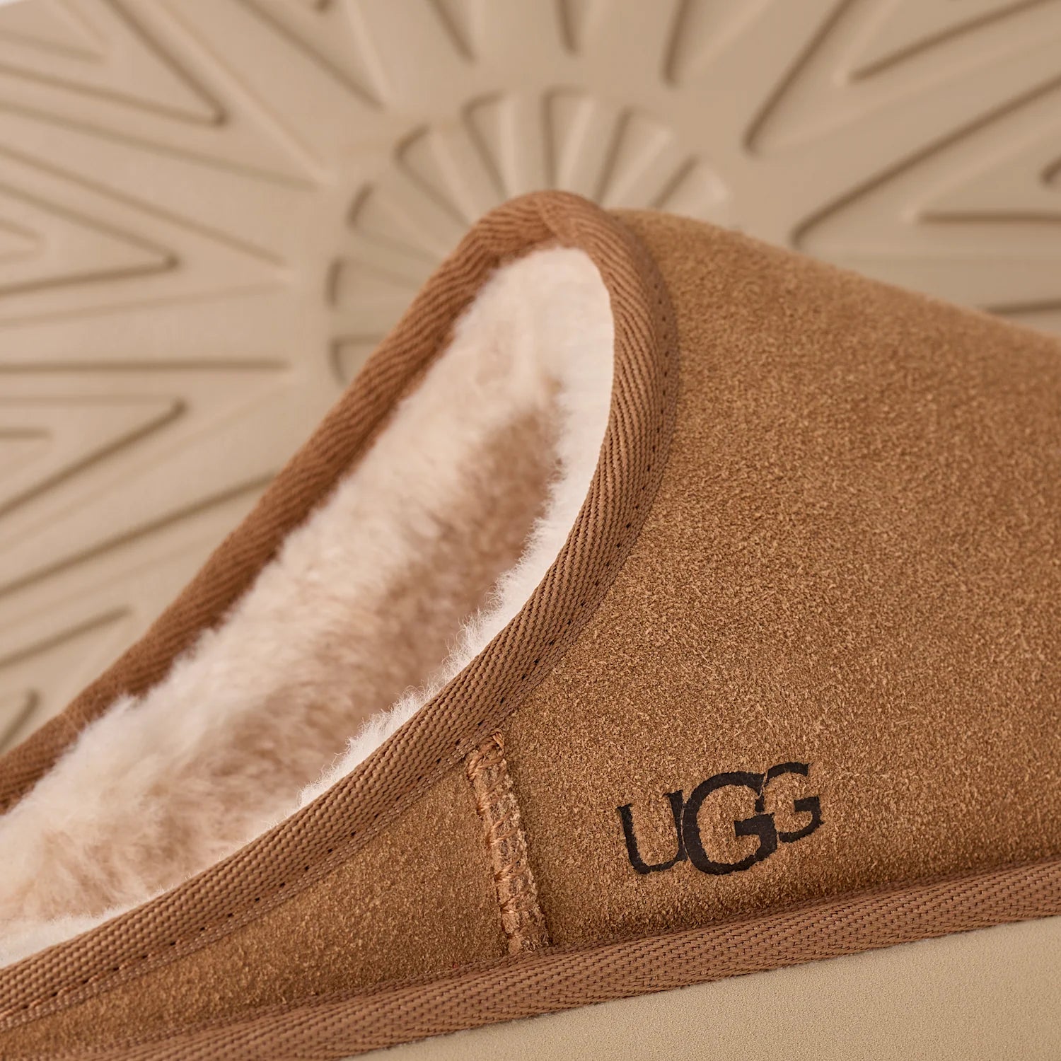 UGG Classic Slip-On Chestnut