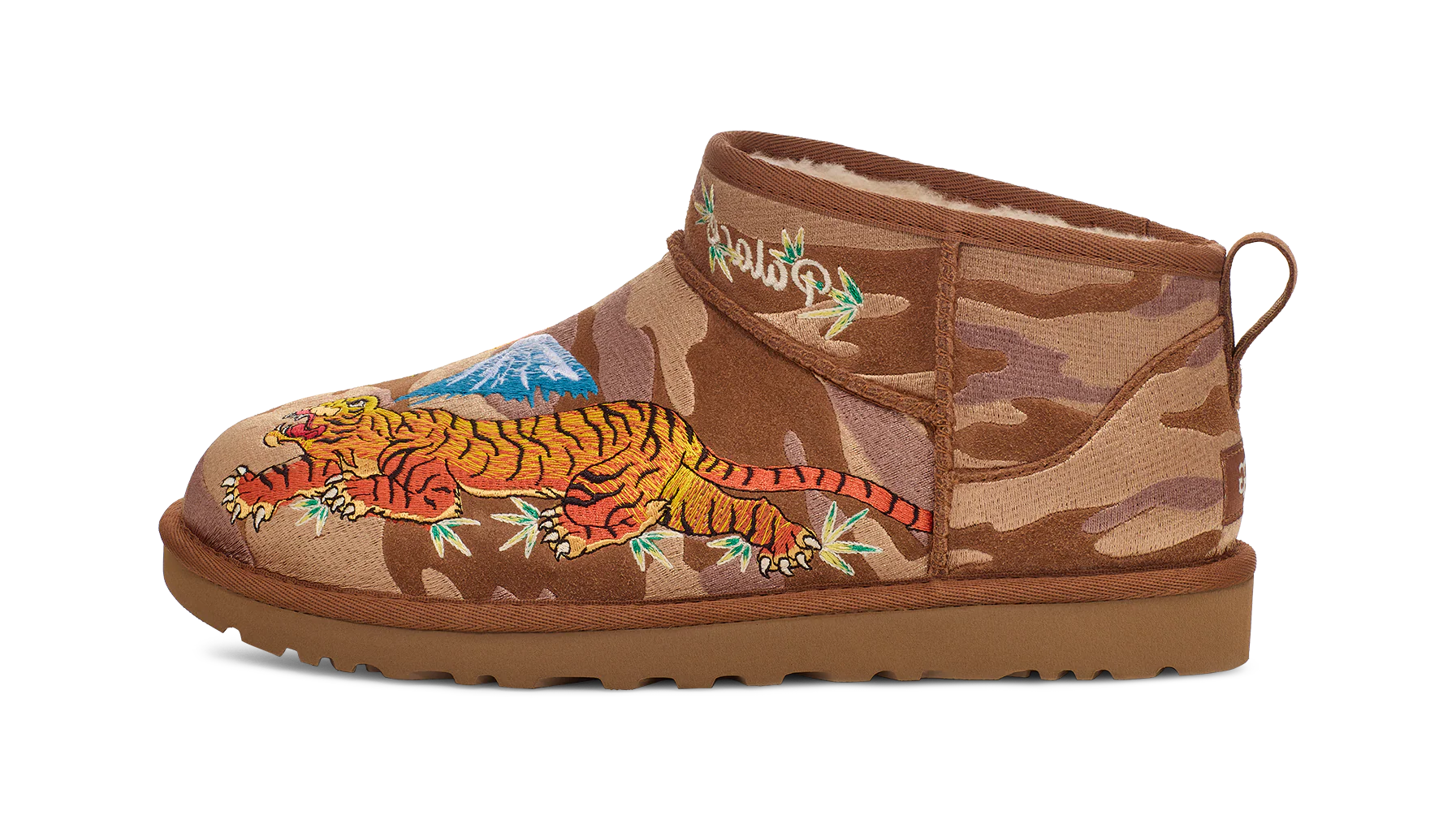 UGG Classic Ultra Mini Boot Palace Chestnut Camo, Chestnut (1172071-CTCM)