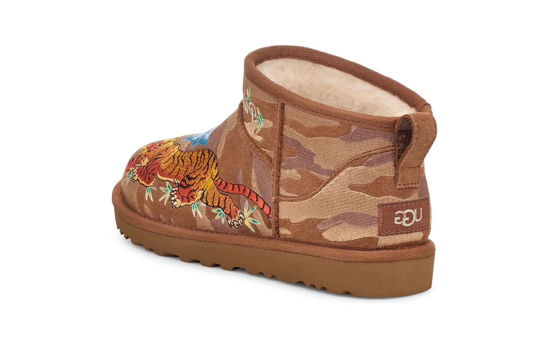 UGG Classic Ultra Mini Boot Palace Chestnut Camo, Chestnut (1172071-CTCM)