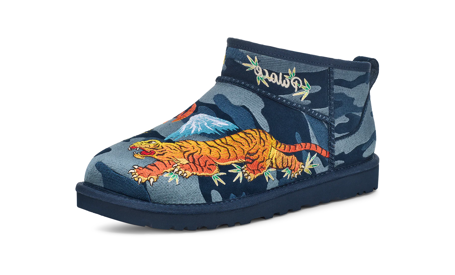 UGG Classic Ultra Mini Boot Palace Navy Camo, Navy (1172071-BCM)
