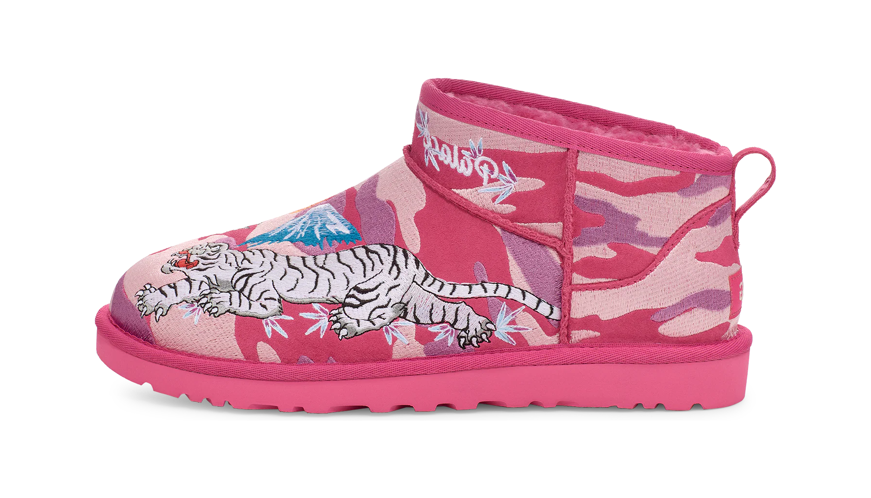 UGG Classic Ultra Mini Boot Palace Pink Camo, Pink (1172071-PKC)