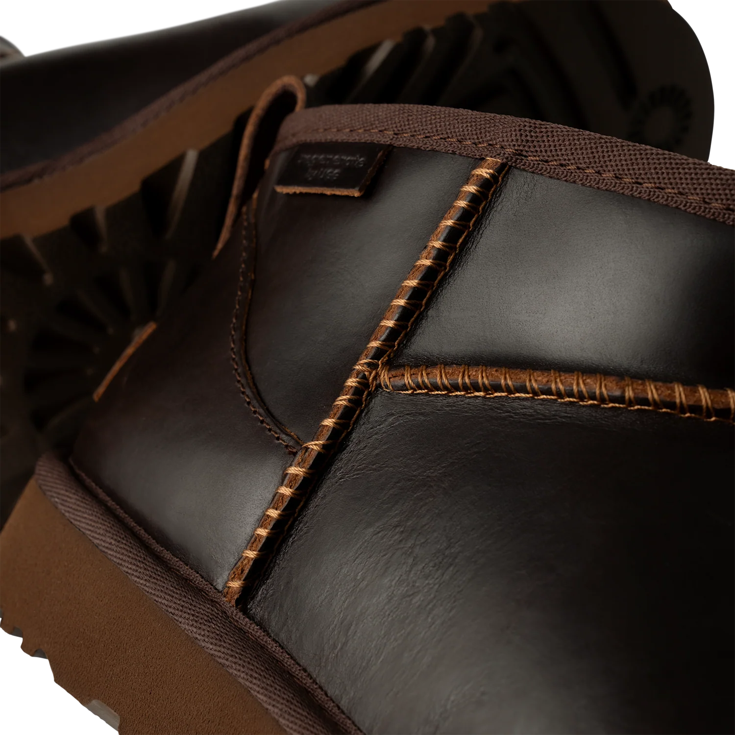 UGG Classic Ultra Mini LTHR Regen Boot Ironwood, Ironwood (1163490-IWD)