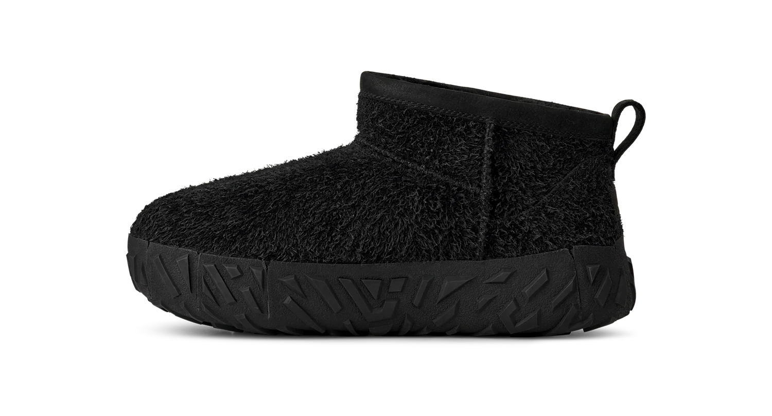 UGG Classic Ultra Mini Wrap Tech Boot Black, Black (1171115-BLK)