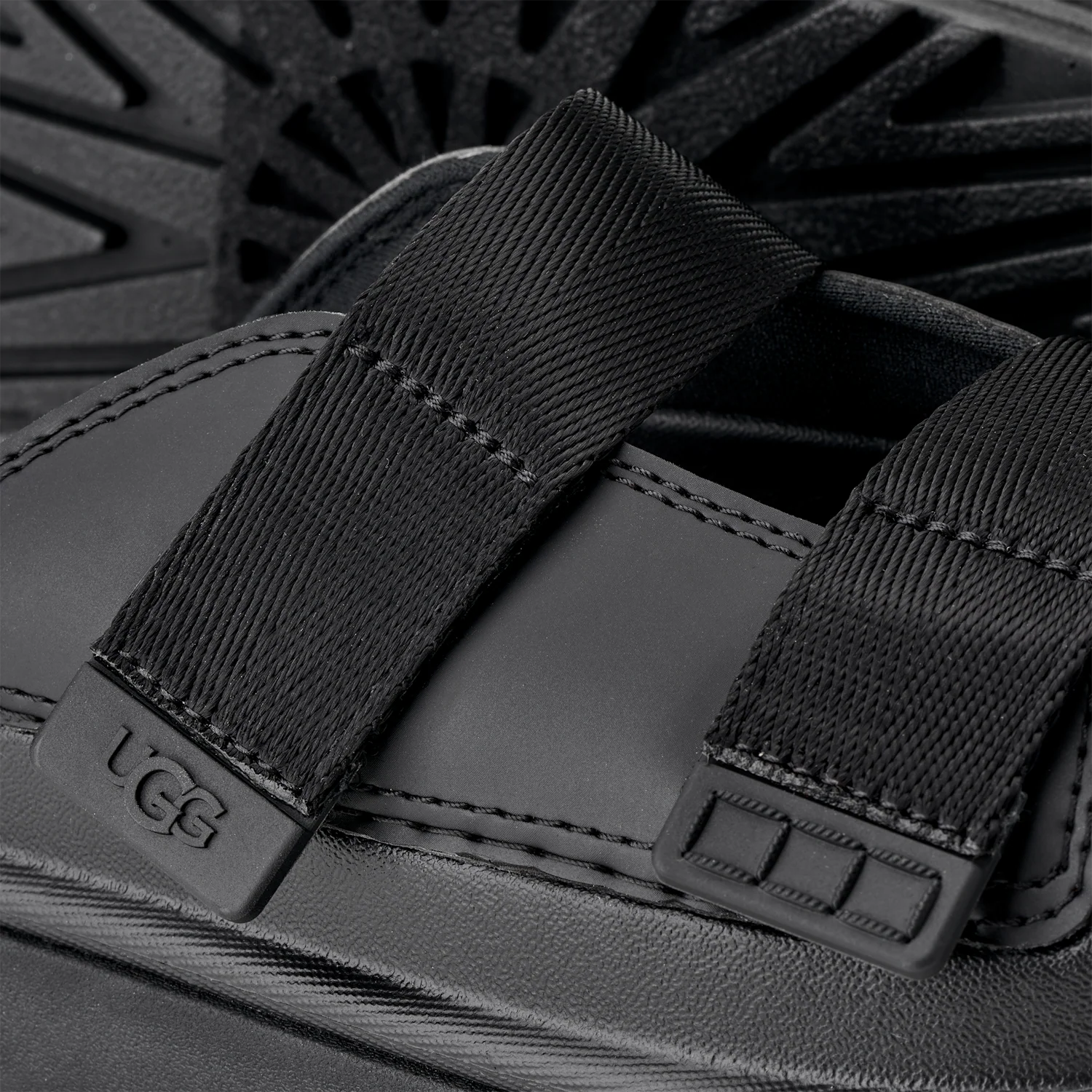 UGG GoldenGlow Slide Black (Kids), Black (1166513K-BLK)