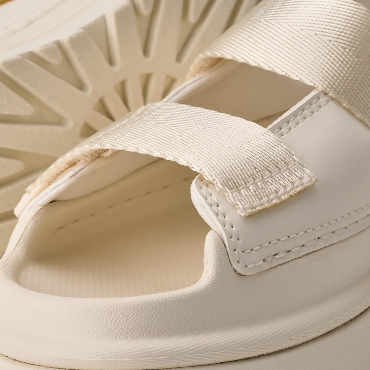 UGG GoldenGlow Slide Jasmine (Kids), Jasmine (1166513K-JSM)