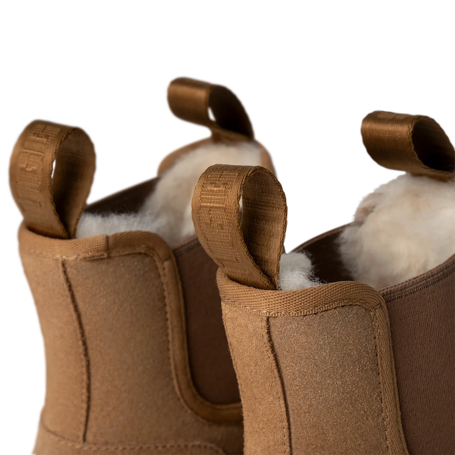 UGG Neumel Platform Chelsea Boot Chestnut, Chestnut (1134526-CHE)