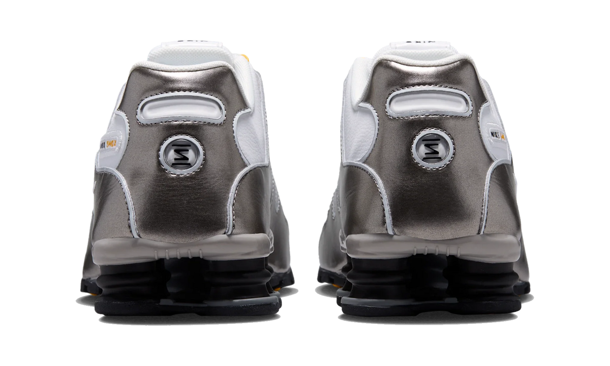 Nike Shox NZ Summit White/Metallic Pewter/University Gold/Summit White