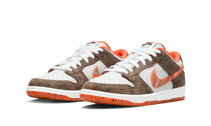 Nike SB Dunk Low Crushed D.C. (Special Box), Olive Grey/Mantra Orange/Rattan (DH7782-001)